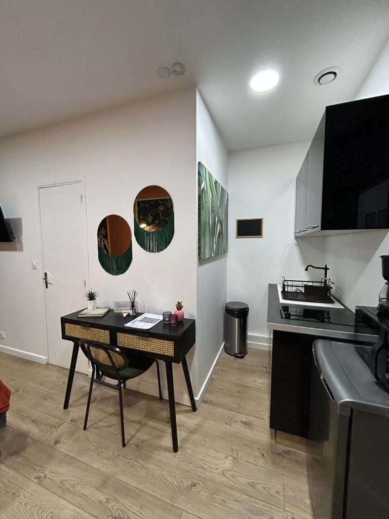Stylish Modern Studio Apartment Paris Ngoại thất bức ảnh